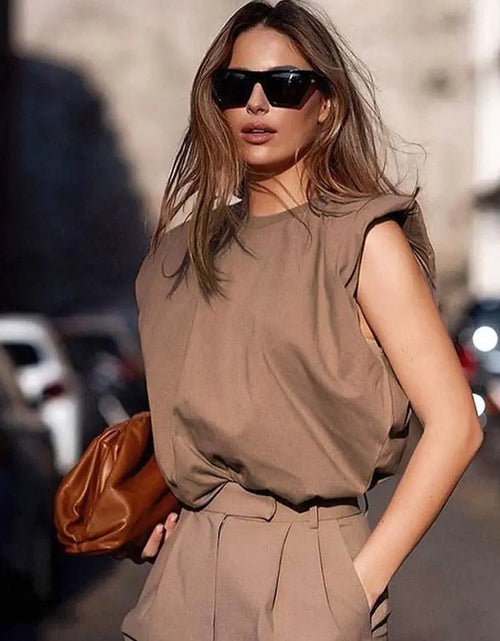 Load image into Gallery viewer, Sleeveless Shirt
