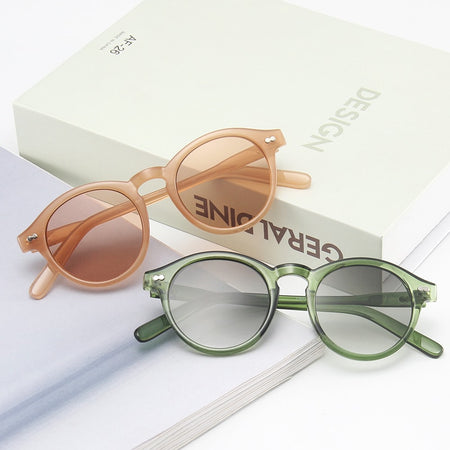 Retro Round Sunglasses
Step back in time with our Retro Round Sunglasses! Embrace the classic and timeless appeal of these iconic shades that have stood the test of fashion trends.
InspirsunglassesHi Tech Glam LtdRetro Round Sunglasses