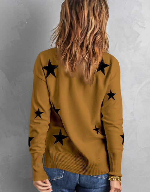 Bild in Galerie-Viewer laden, Star Print Sweater
Elevate your winter wardrobe with our Star Print Turtleneck, the ideal choice for staying warm and stylish during the cold season. This turtleneck not only providesHi Tech Glam LtdStar Print Sweater
