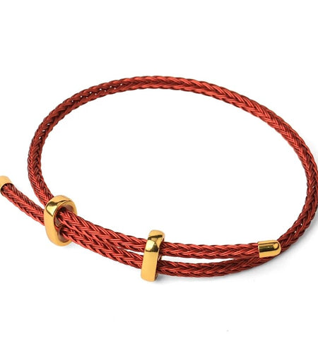 Thread String BraceletThis Thread String Bracelet is a must-have for anyone looking to elevate their style. Crafted with top-notch stainless steel, this bracelet is not only durable but aHi Tech Glam LtdThread String Bracelet